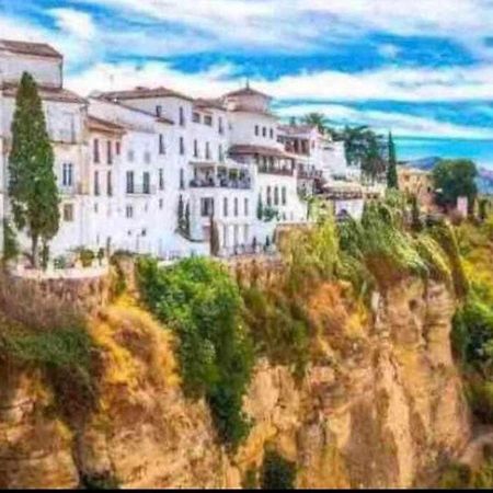 V Apartamentos Morales & Arnal Ronda Dış mekan fotoğraf