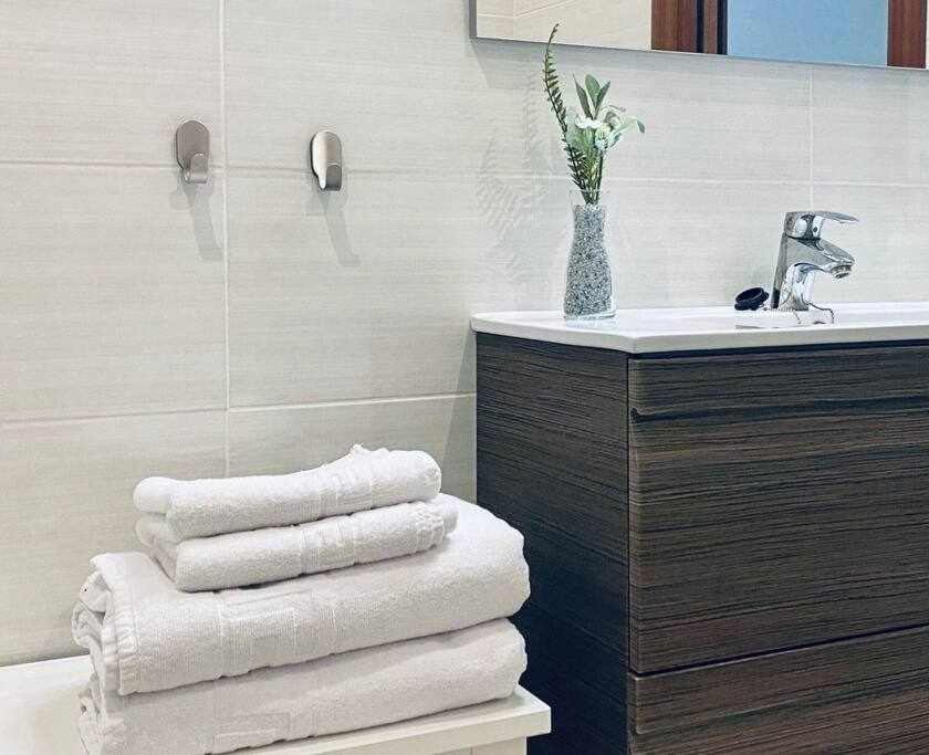 V Apartamentos Morales & Arnal Ronda Dış mekan fotoğraf